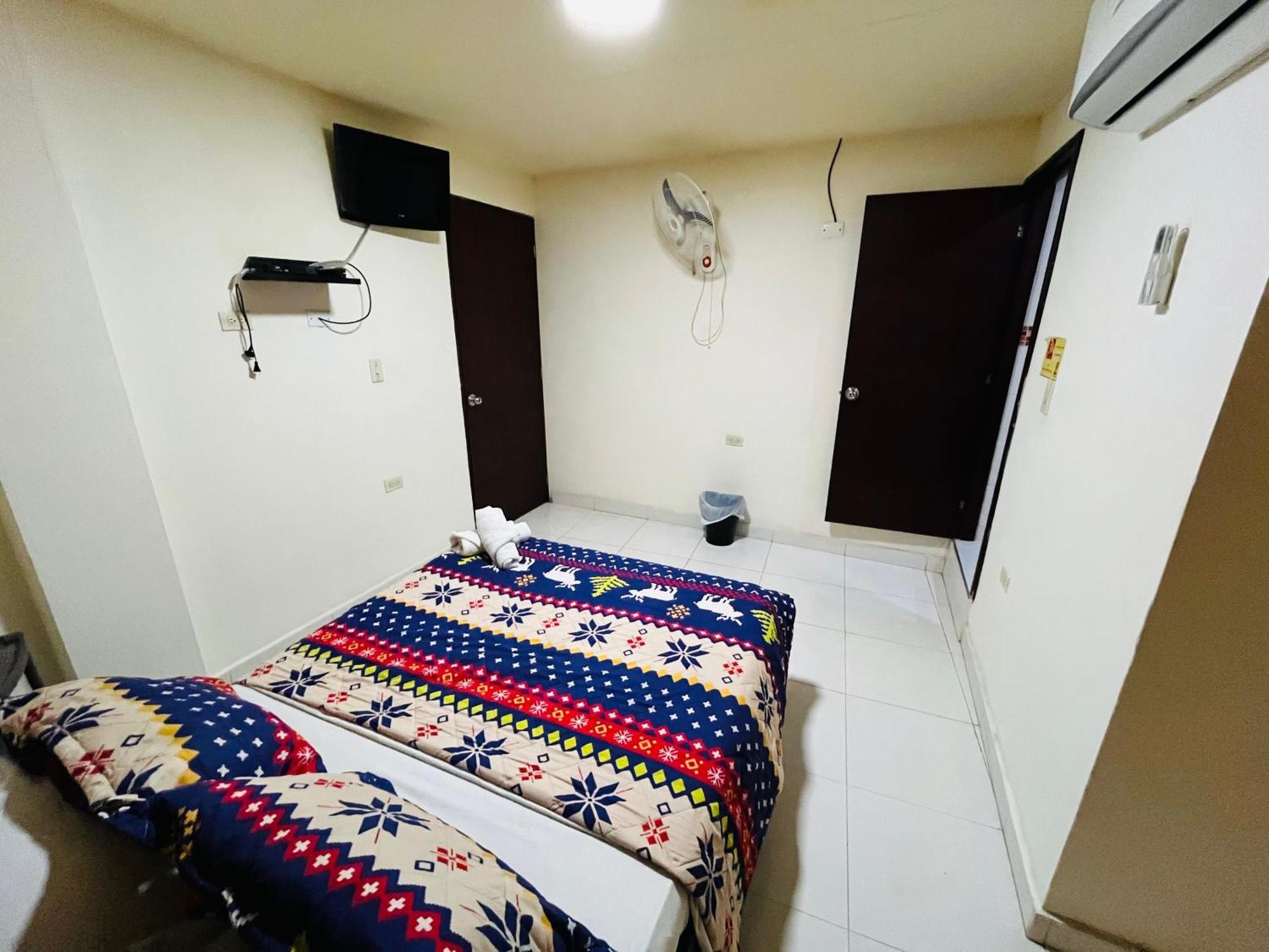 Merkezi Saray Villavieja Exterior foto